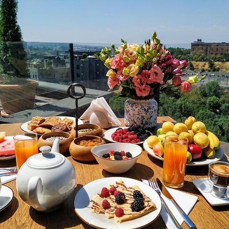 Apricot Hotel Erywań Zewnętrze zdjęcie