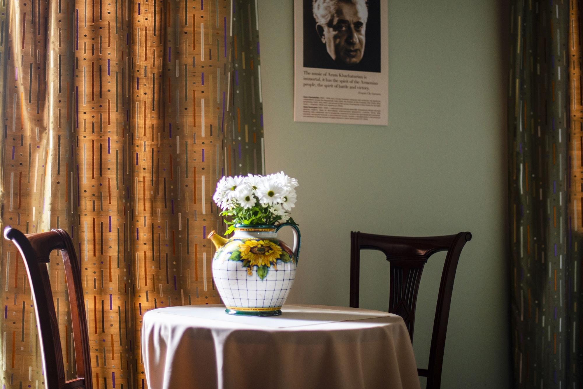 Apricot Hotel Erywań Zewnętrze zdjęcie