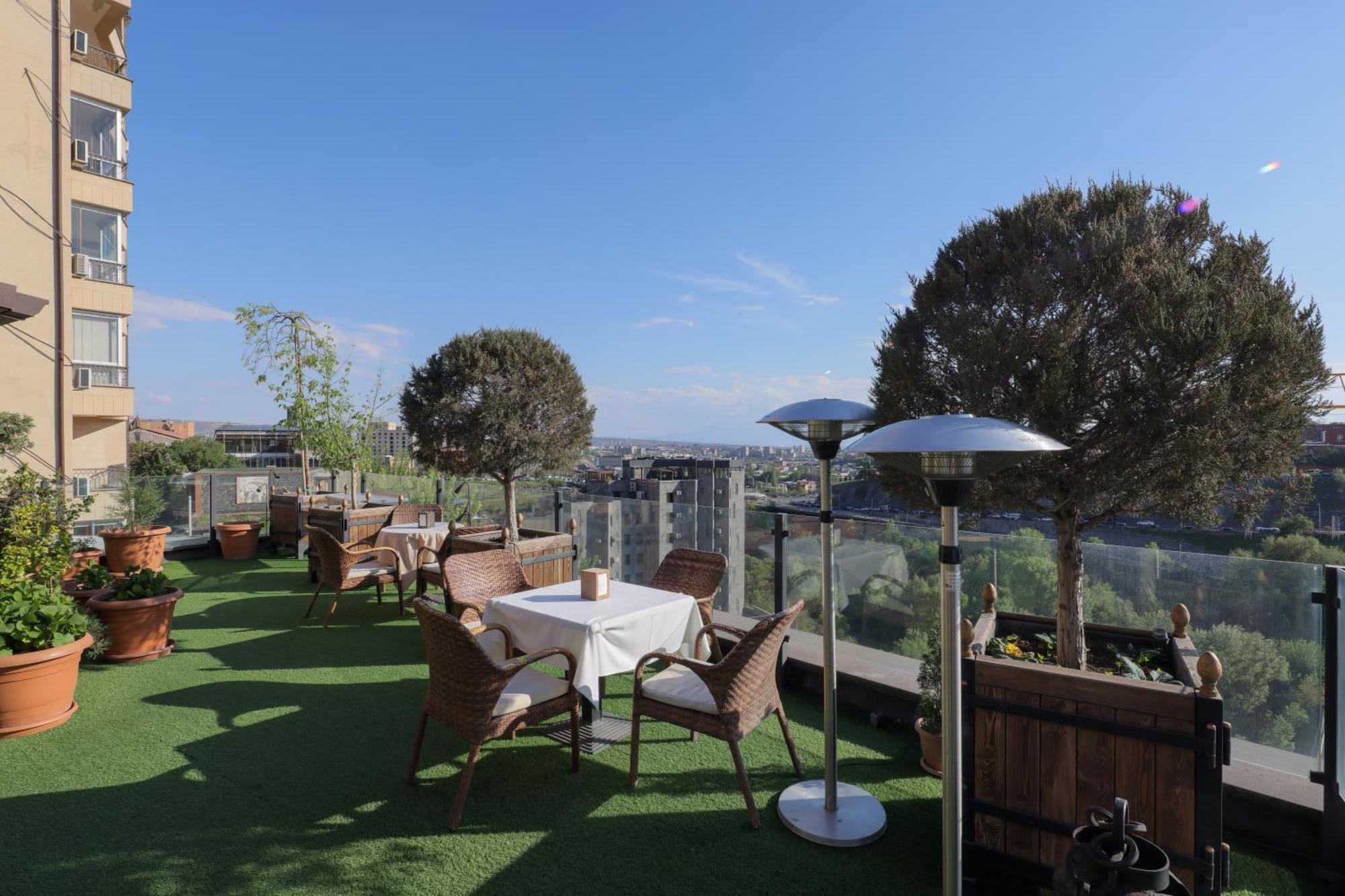 Apricot Hotel Erywań Zewnętrze zdjęcie